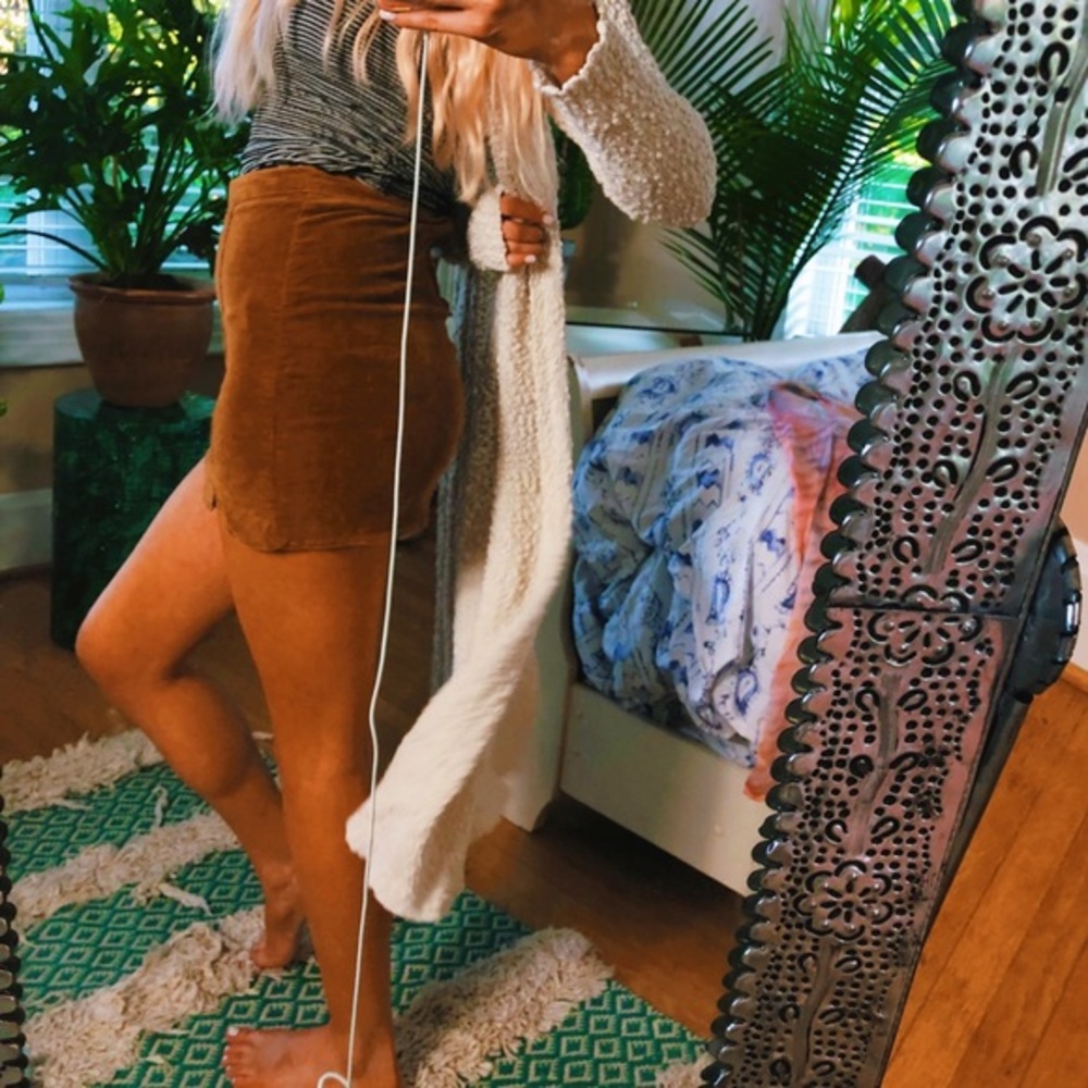 corduroy button down skirt 🌊